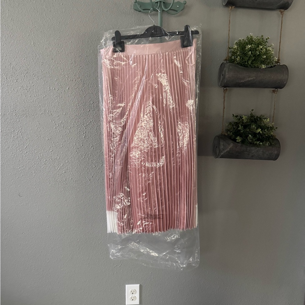 Ted Baker London Blush and White Pleated Midi Skirt size 4 NWT - Picture 7 of 8
